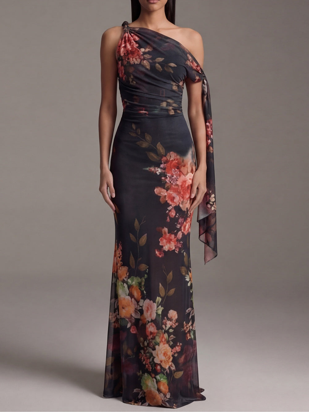 Vestido largo Negro Monospalla Estampado plisado en Gasa
