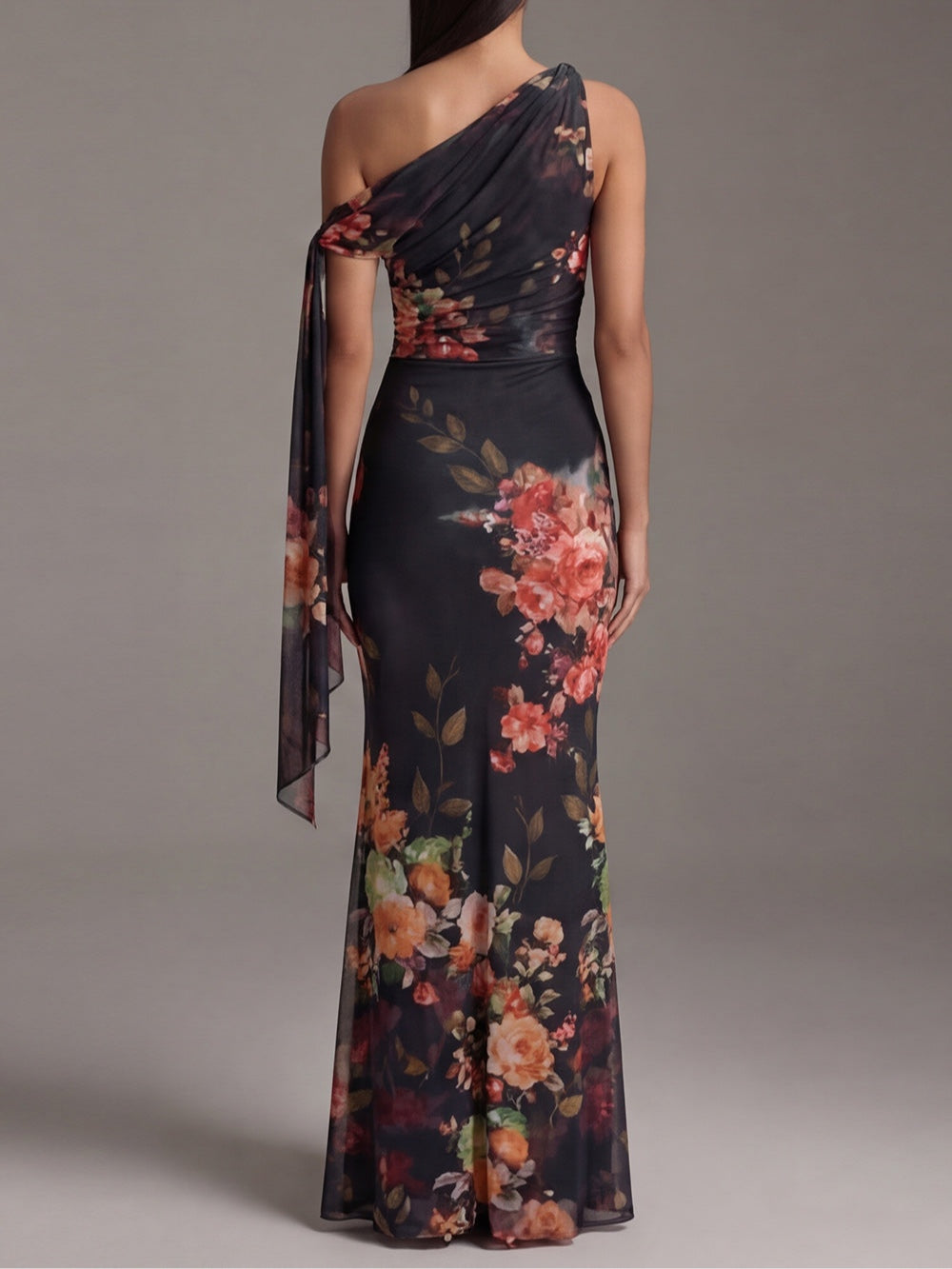 Vestido largo Negro Monospalla Estampado plisado en Gasa