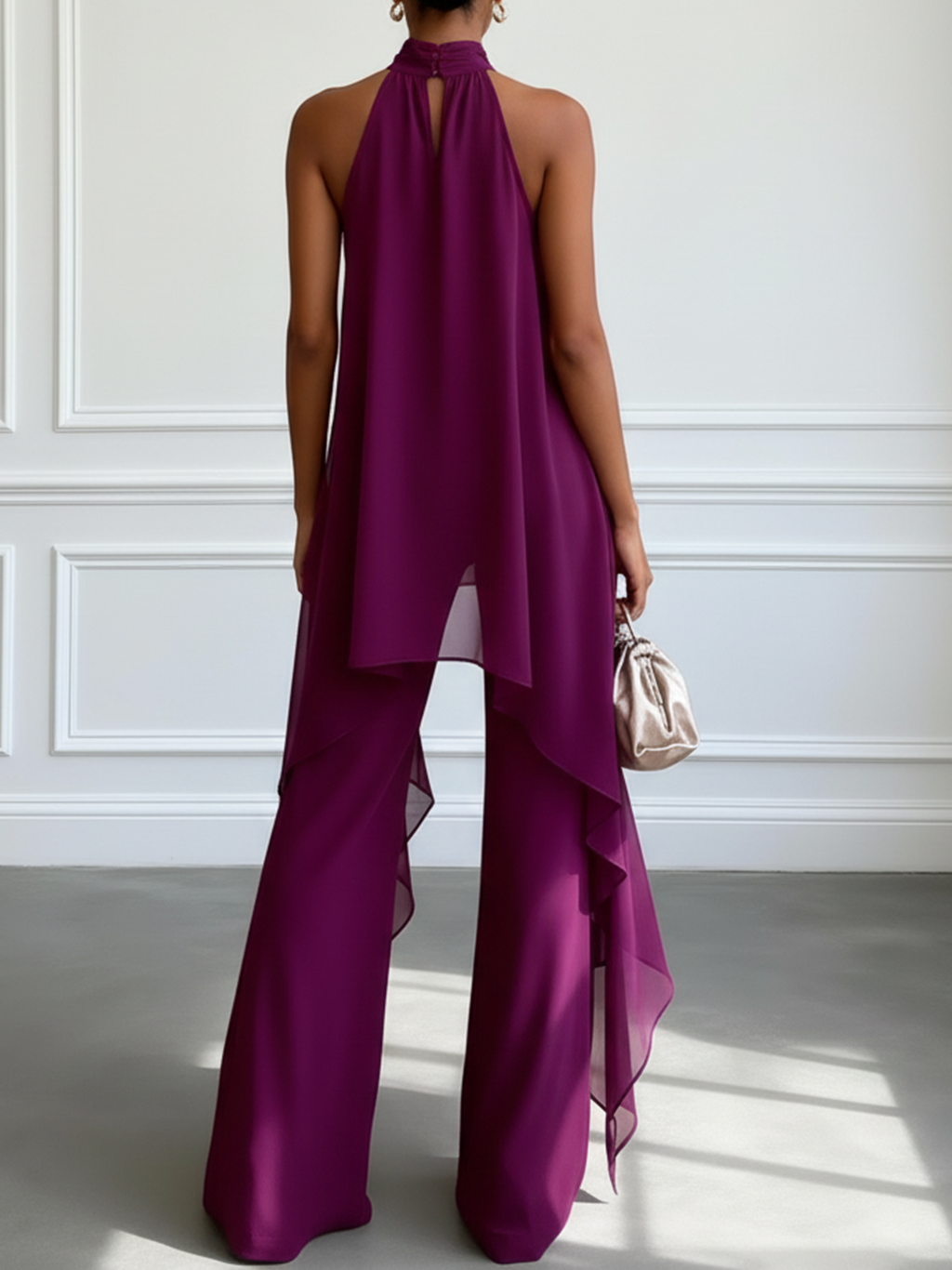 Conjunto Elegante Morado con Top Halter Sin mangas y Pantalones