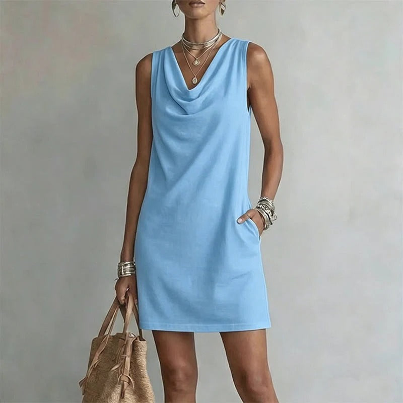 Vestido de corte entallado con cuello cowl